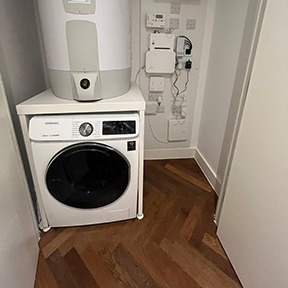 Airbnb Cleaning Bow E20